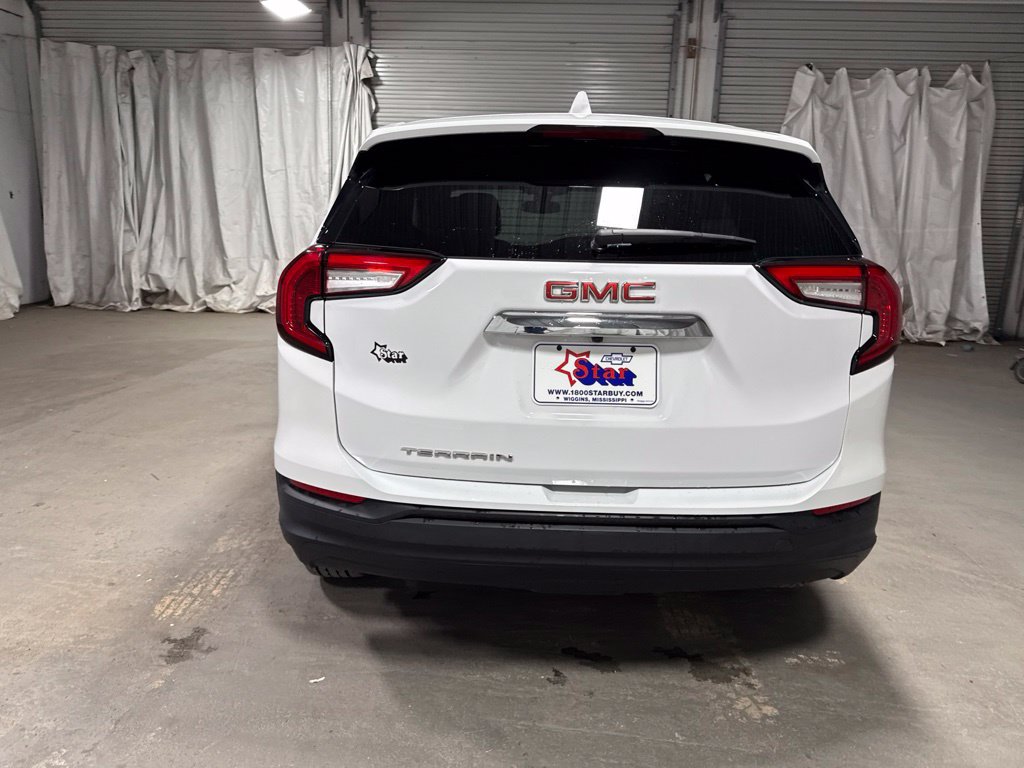 Used 2024 GMC Terrain SLE FWD image 6