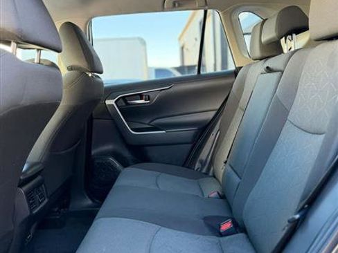 Used 2024 Toyota RAV4 XLE w/ Weather Package AWD/4WD image 33