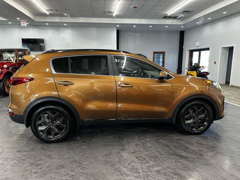 Used 2020 Kia Sportage S w/ S FWD Sunroof Package image 4