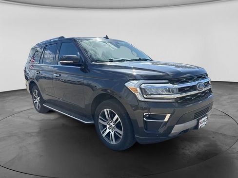 Used 2022 Ford Expedition Limited AWD/4WD image 4