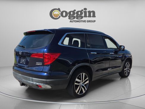 Used 2017 Honda Pilot Touring image 5