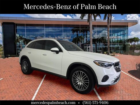 Certified 2025 Mercedes-Benz GLC 300 image 1