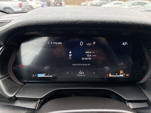 Used 2024 Jeep Grand Cherokee Altitude image 10