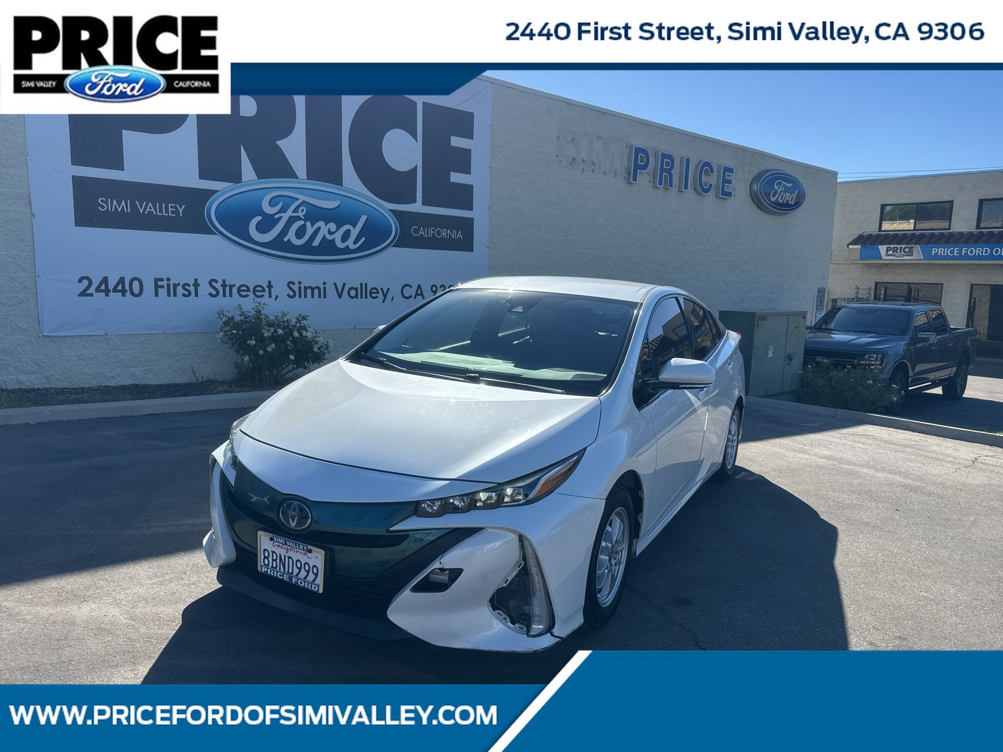 Used 2017 Toyota Prius Prime Premium FWD image 1