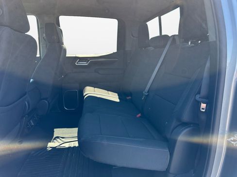 Used 2024 GMC Sierra 1500 SLE w/ Preferred Package image 13