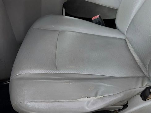 Used 2012 Ford E-150 and Econoline 150 w/ Commercial Cargo Van Pkg image 19