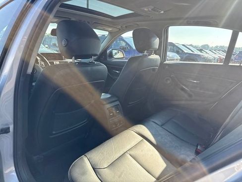 Used 2015 BMW 328i xDrive Sedan AWD/4WD image 11