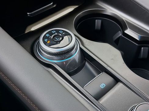 New 2025 Ford Explorer Active image 18