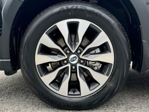 Used 2025 Subaru Outback Limited image 10