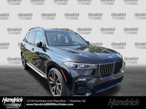 Used 2022 BMW X7 xDrive40i w/ M Sport Package AWD/4WD image 1