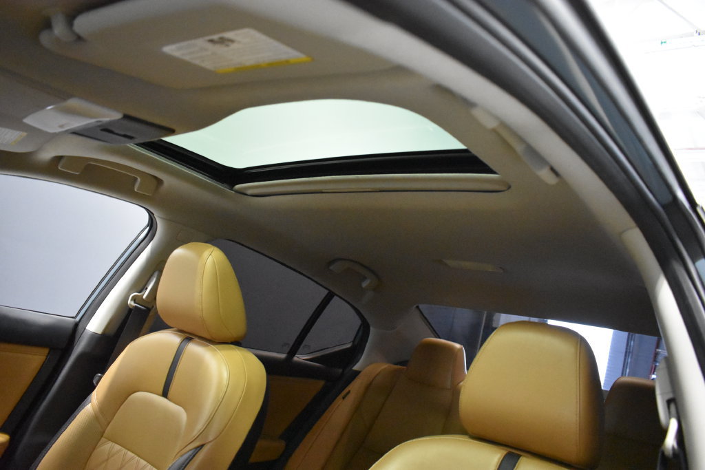 Certified 2024 Nissan Sentra SV w/ SV Premium Package FWD image 18
