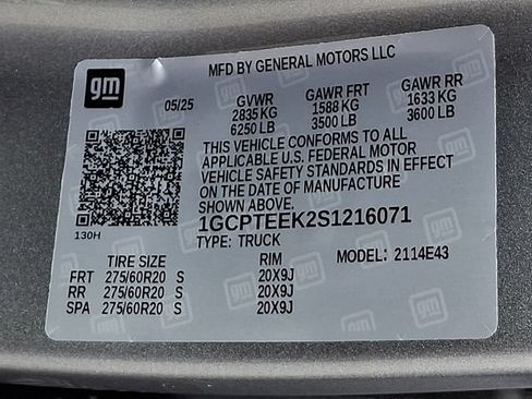 Used 2025 Chevrolet Colorado Trail Boss AWD/4WD image 31