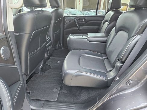 Used 2024 INFINITI QX80 Luxe image 28