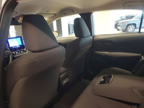 Used 2025 Toyota Corolla LE image 11