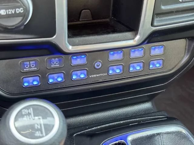 Used 2023 Jeep Wrangler Sport AWD/4WD image 32