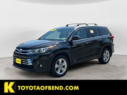 Used 2017 Toyota Highlander Limited w/ Protection Package #3 AWD/4WD image 1