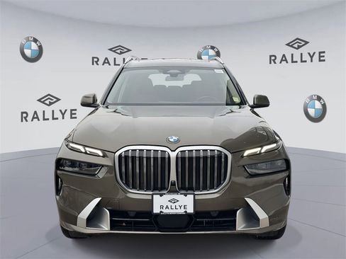 Certified 2023 BMW X7 xDrive40i w/ Premium Package image 2