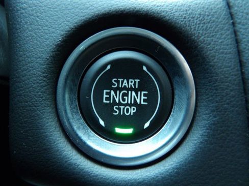 Used 2021 GMC Yukon SLE RWD image 19