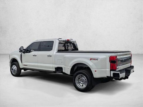 Used 2025 Ford F450 Platinum w/ Platinum Plus Package AWD/4WD image 7