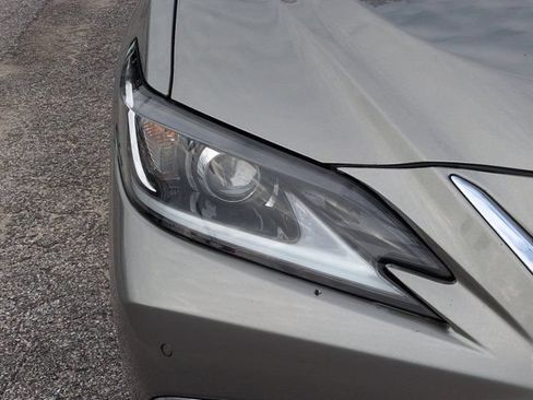 Used 2021 Lexus ES 350 w/ Premium Package FWD image 9