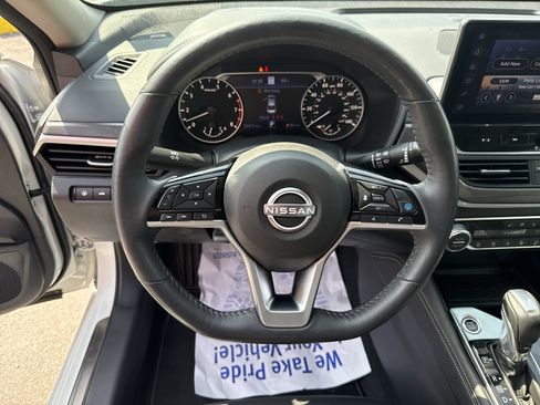 Used 2023 Nissan Altima 2.5 SL AWD/4WD image 17