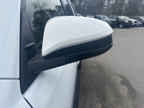 Used 2024 Toyota 4Runner SR5 image 33