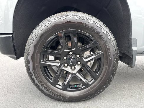 Used 2026 Chevrolet Silverado 1500 LT Trail Boss w/ LT Trail Boss Premium Package AWD/4WD image 13