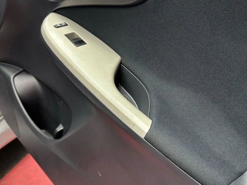 Used 2010 Toyota Corolla S image 23