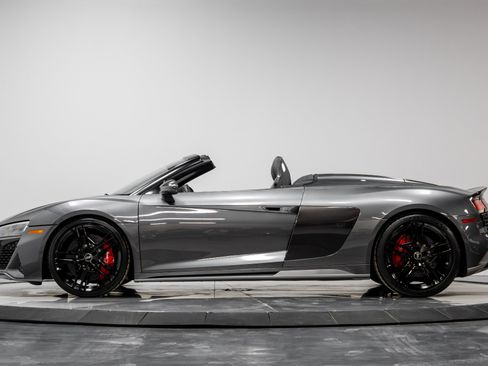 Used 2022 Audi R8 V10 performance image 26