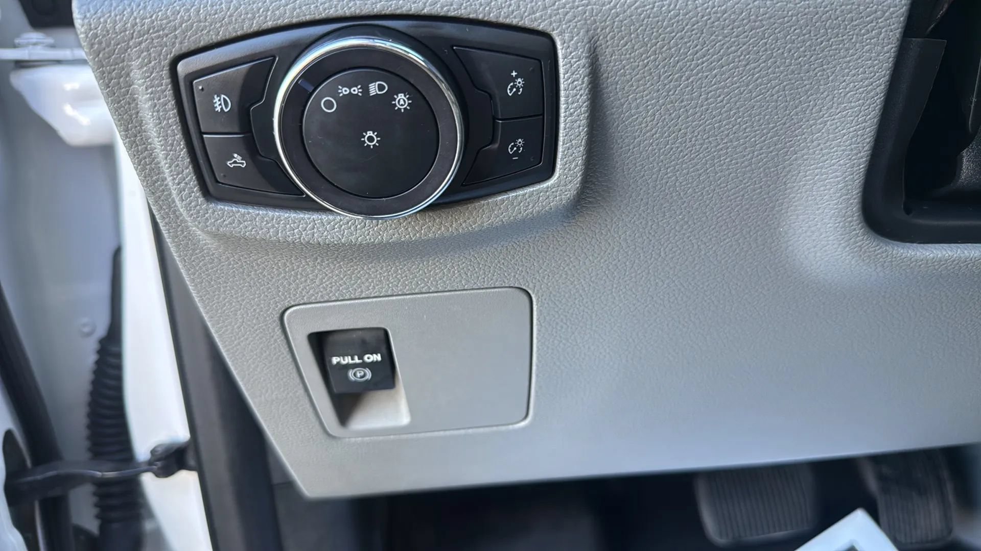 Used 2018 Ford F150 XL w/ Equipment Group 101A Mid RWD image 26