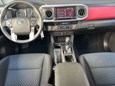 Used 2022 Toyota Tacoma SR5 image 15