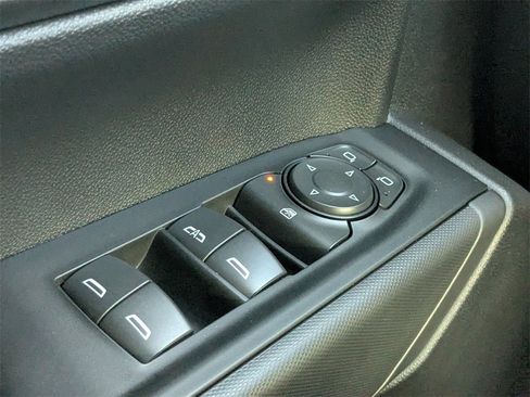 Used 2026 Chevrolet Silverado 1500 Custom Trail Boss w/ LPO, Dark Essentials Package image 23