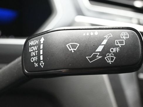 Used 2022 Volkswagen Tiguan S AWD/4WD image 32