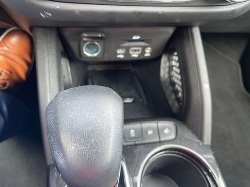 Used 2022 Chevrolet TrailBlazer RS w/ Sun and Liftgate Package FWD image 16
