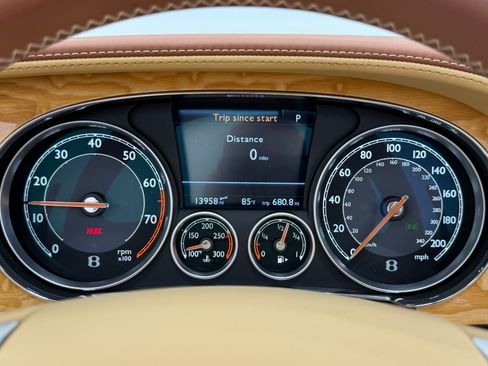 Used 2015 Bentley Continental GT AWD/4WD image 21