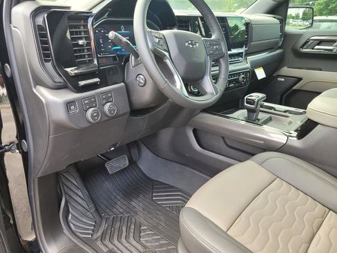 New 2026 Chevrolet Silverado 1500 ZR2 w/ ZR2 Bison Edition AWD/4WD image 11