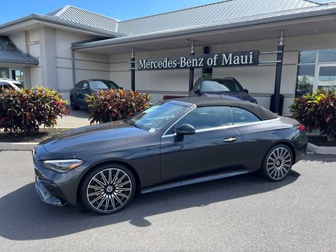 Used 2024 Mercedes-Benz CLE 300 4MATIC Cabriolet image 9