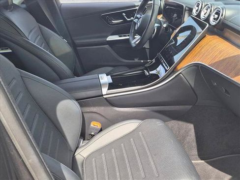 Used 2025 Mercedes-Benz GLC 300 4MATIC image 20