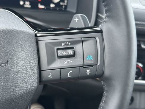 Certified 2025 Nissan Rogue Platinum w/ Platinum Premium Package AWD/4WD image 28