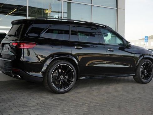 New 2026 Mercedes-Benz GLS 450 4MATIC image 8