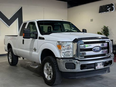 Used 2016 Ford F250 XLT AWD/4WD image 3
