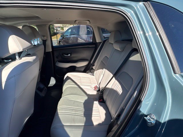 Used 2027 Honda HR-V EX-L image 11