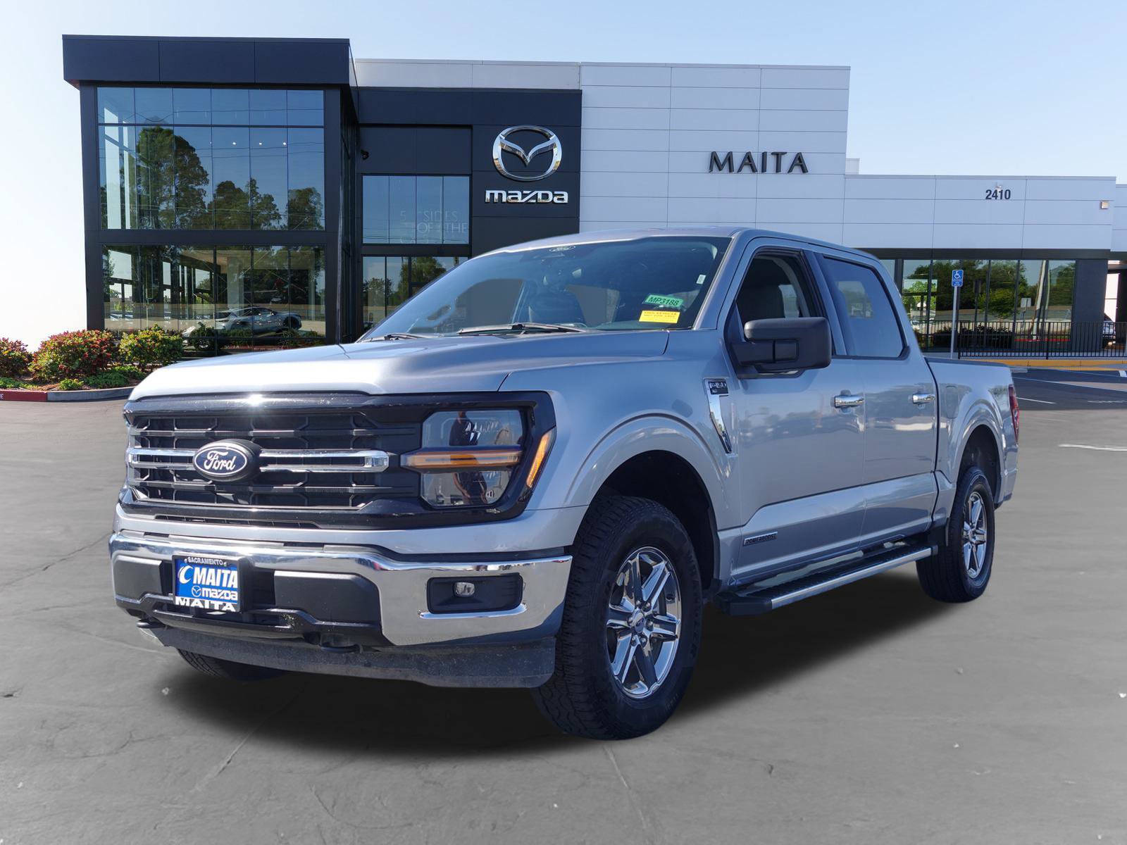Used 2025 Ford F150 XLT w/ Equipment Group 301A Standard AWD/4WD image 7