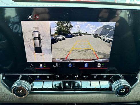 New 2026 GMC Canyon Denali AWD/4WD image 13