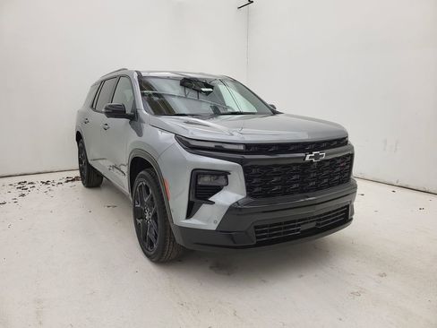 New 2026 Chevrolet Traverse RS w/ LPO, Floor Liner Package FWD image 20