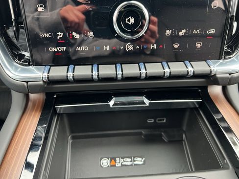 New 2026 GMC Yukon Denali image 30