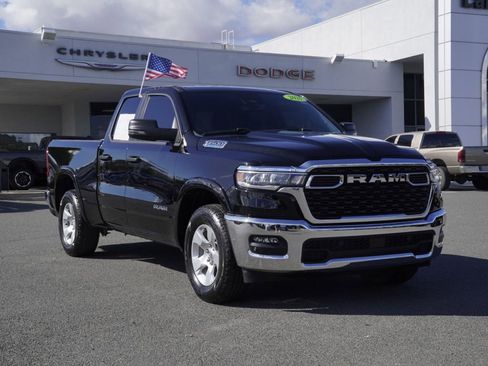 Certified 2025 RAM 1500 Big Horn AWD/4WD image 2