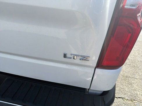 Used 2025 Chevrolet Silverado 1500 LTZ w/ LTZ Premium Package AWD/4WD image 12
