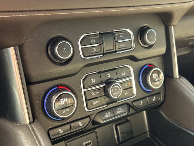 Used 2022 Chevrolet Tahoe Z71 w/ Luxury Package AWD/4WD image 46