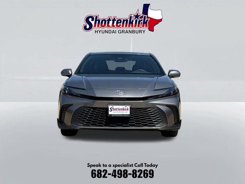 Used 2025 Toyota Camry SE w/ Multimedia Upgrade Package FWD image 2